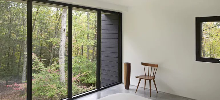 Bulletproof Window Protection Services in Palm River-Clair Mel, FL