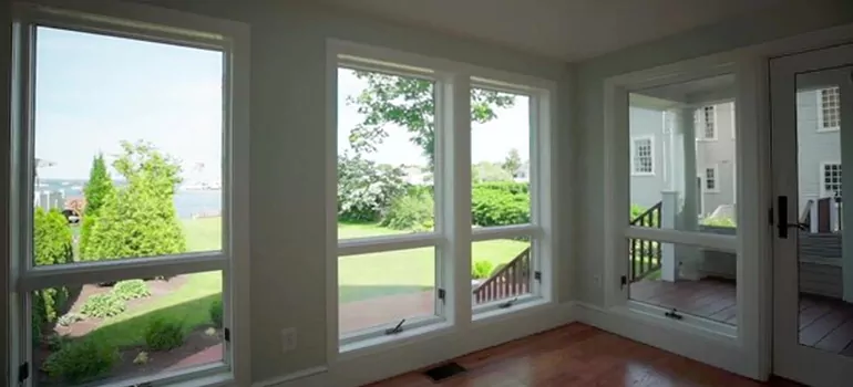 Double-hung Window Repair in Palm River-Clair Mel, FL